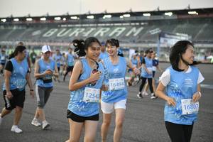 BIB: 505, 5054, 5061
                            <button type="button" onclick="openModal(10466147)" class="btn btn-primary btn-sm float-right btn-popup" data-toggle="modal" data-target=".modal-high-quality">
                        <i class="fas fa-shopping-cart"></i> Add to Cart
                    </button>
                                            <button type="button" onclick="isThisMe(10466147, true)" class="btn btn-success btn-sm float-right btn-popup btn-isme hidden" data-toggle="tooltip" data-placement="bottom" title="นี่คือรูปของคุณใช่ไหม คลิกที่นี่เพื่อเอาเข้าอัลบั้ม">
                        <i class="fas fa-plus"></i> Add to album
                    </button>
                    <button type="button" onclick="isThisMe(10466147, false)" class="btn btn-warning btn-sm float-right btn-popup btn-isnotme hidden">
                        <i class="fas fa-ban"></i> Remove from album
                    </button>